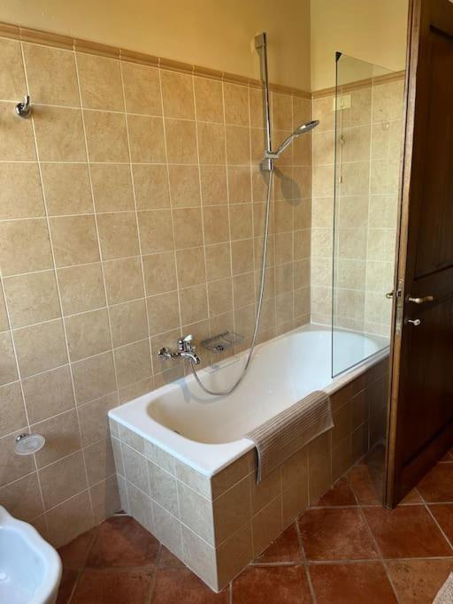 Cozy Home In Countryside Asciano Siena -Renovated! Exteriör bild